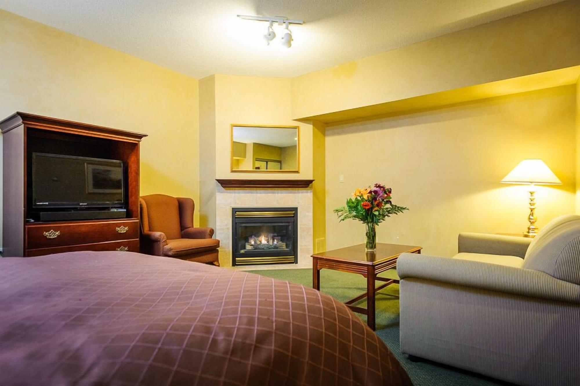 Hotel &