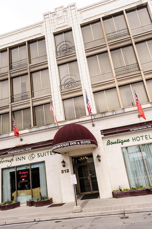 Hotel &